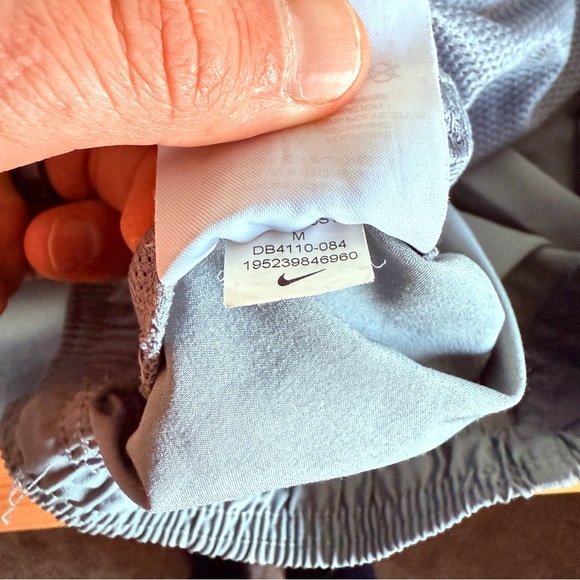 Nike Dri-FIT Challenger Woven Running Pants • Men’s M • Gray • Joggers - Picture 11 of 11